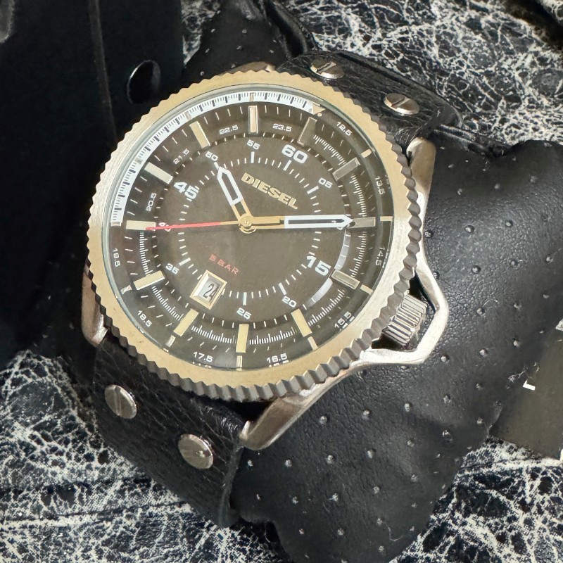 Diesel Men’s Watch DZ1790 Rollcage Chronograph Black Leather