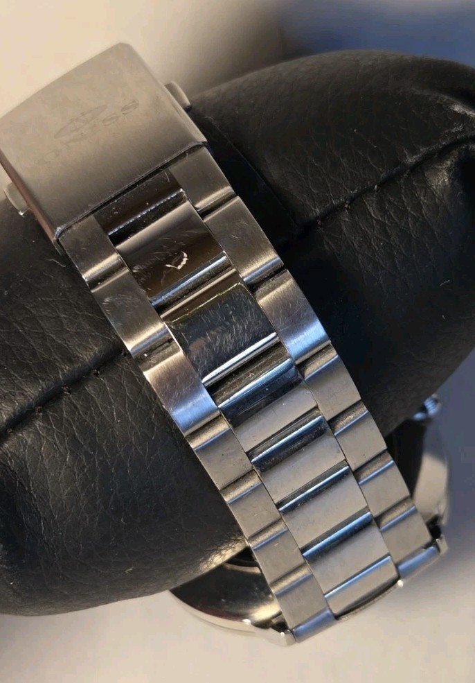ONISS PARIS ‘MECA’ Collection ON2233-MBK-RD Stainless Steel Men’s Sport Watch