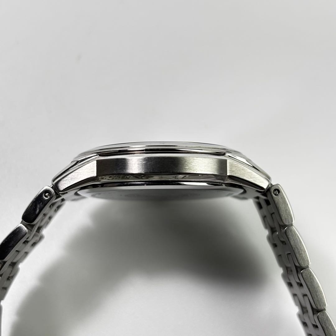 CITIZEN Eco-Drive B690 wristwatch, working condition, used. 【USED】