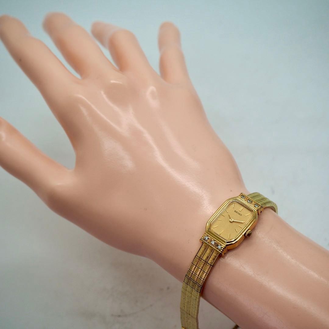 492 Running SEIKO Watch Square Gold 6P Diamond Vintage