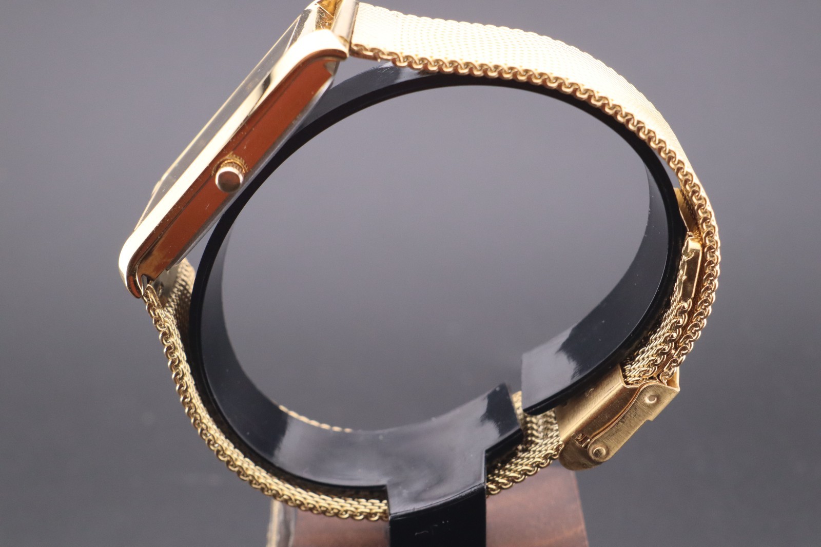 Vintage Seiko Slim GREEN GOLD Quartz Men’s Wrist Watch – ( FREE SHIPPING )