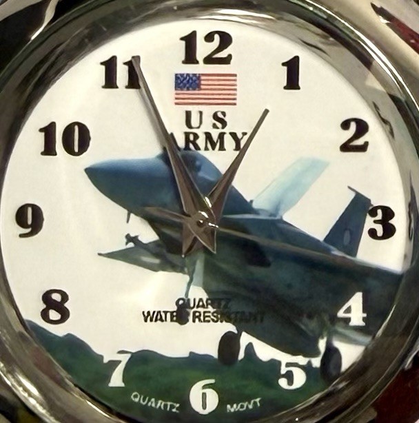 2000s US ARMY 40mm Camo Watch, Compass, 3D-Morph Lighter, Pen & Flashlight Set