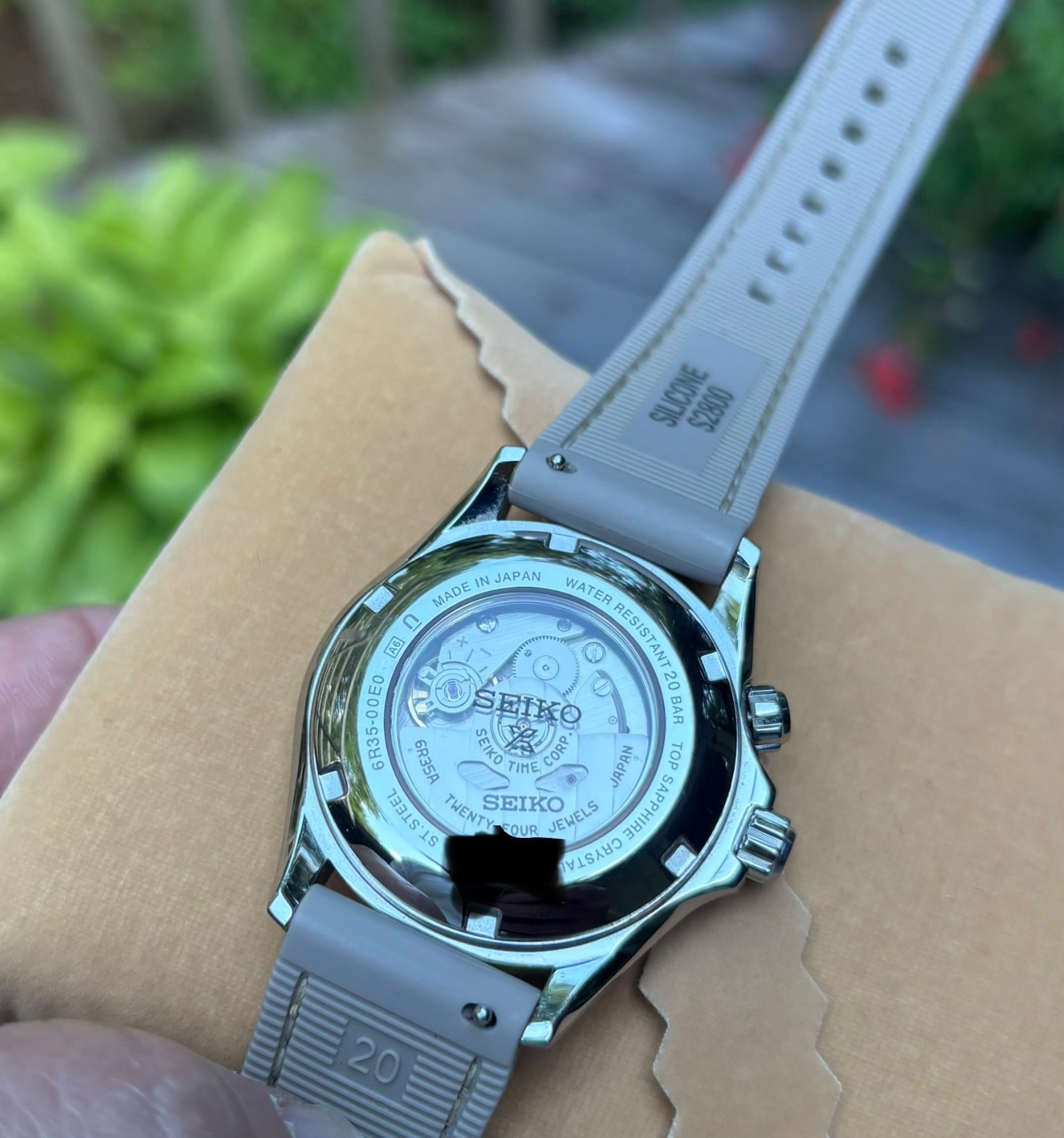 Seiko Prospex Men’s Black Watch – SPB117 39.5mm, 20ATM, 6R35A movement