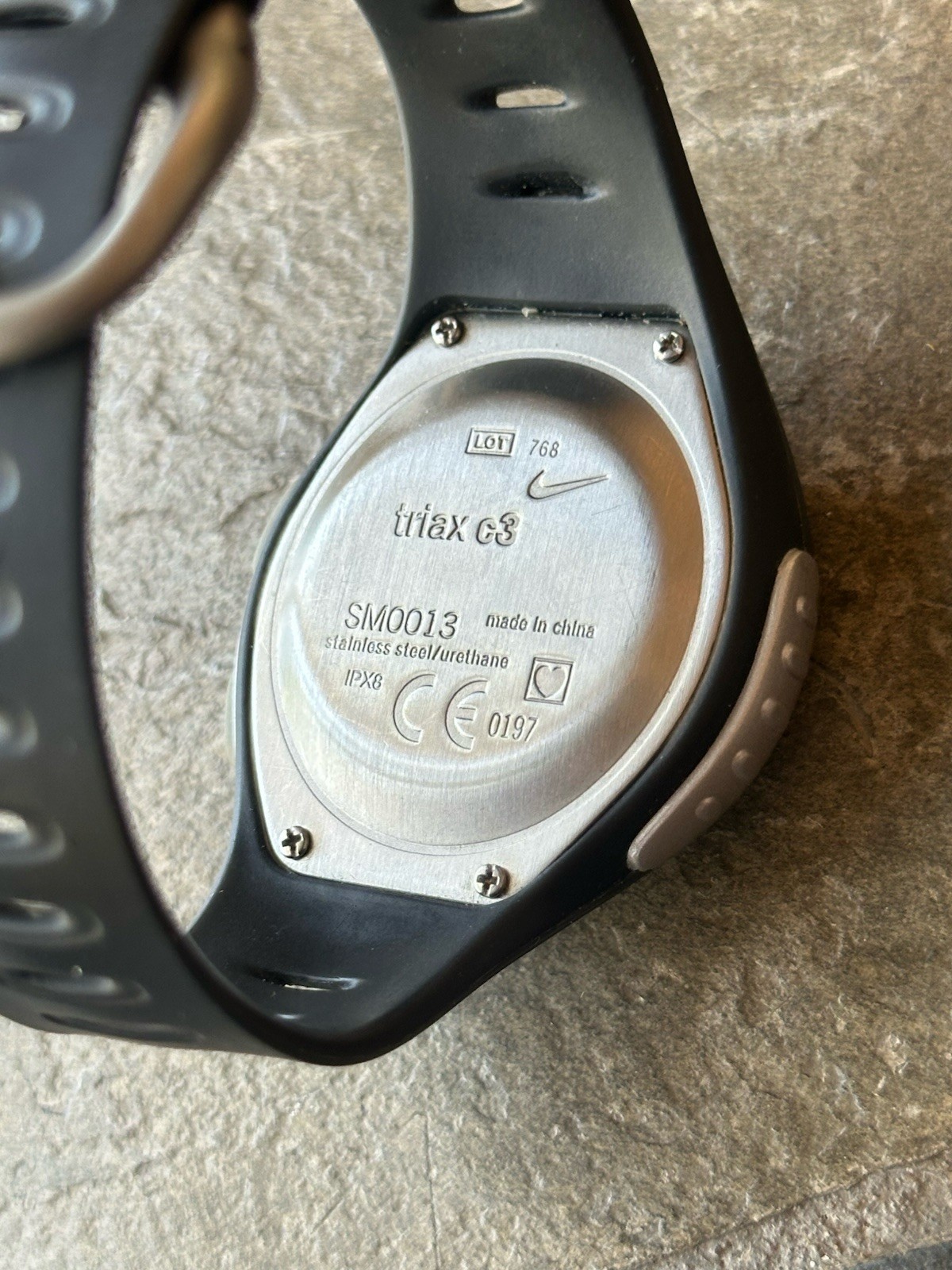 Nike Triax C3 Men SM0013 Sport Rubber Band Quartz Digital 41mm Watch 8 1/4″