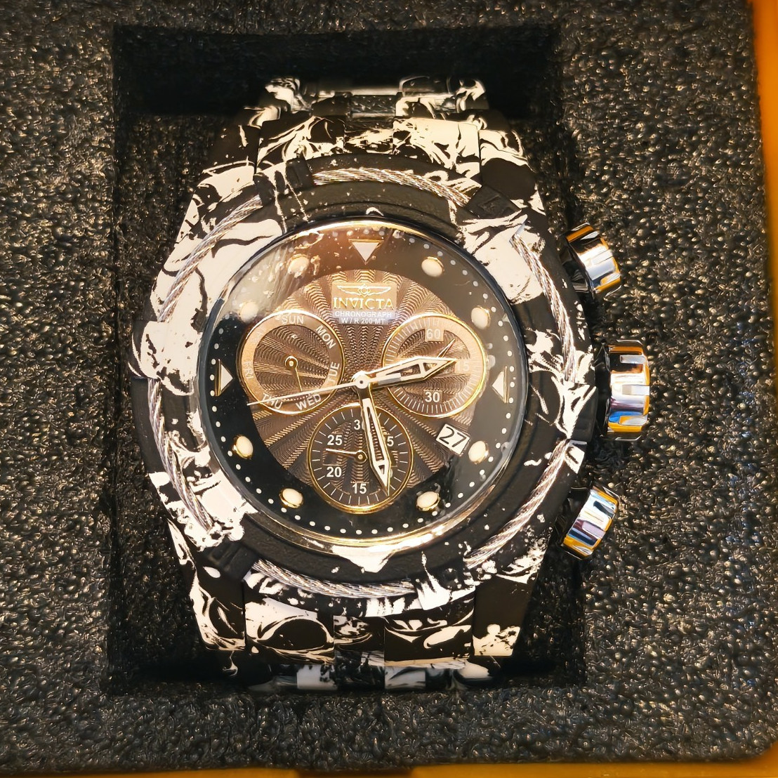 Invicta Bolt Zeus Men’s 53mm Quartz Chronograph Date Black/White Bracelet w/Box