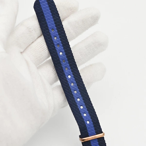 [A1R] Daniel Wellington 0504DW Silver Case Leather Quartz Mens Watch [y2x]