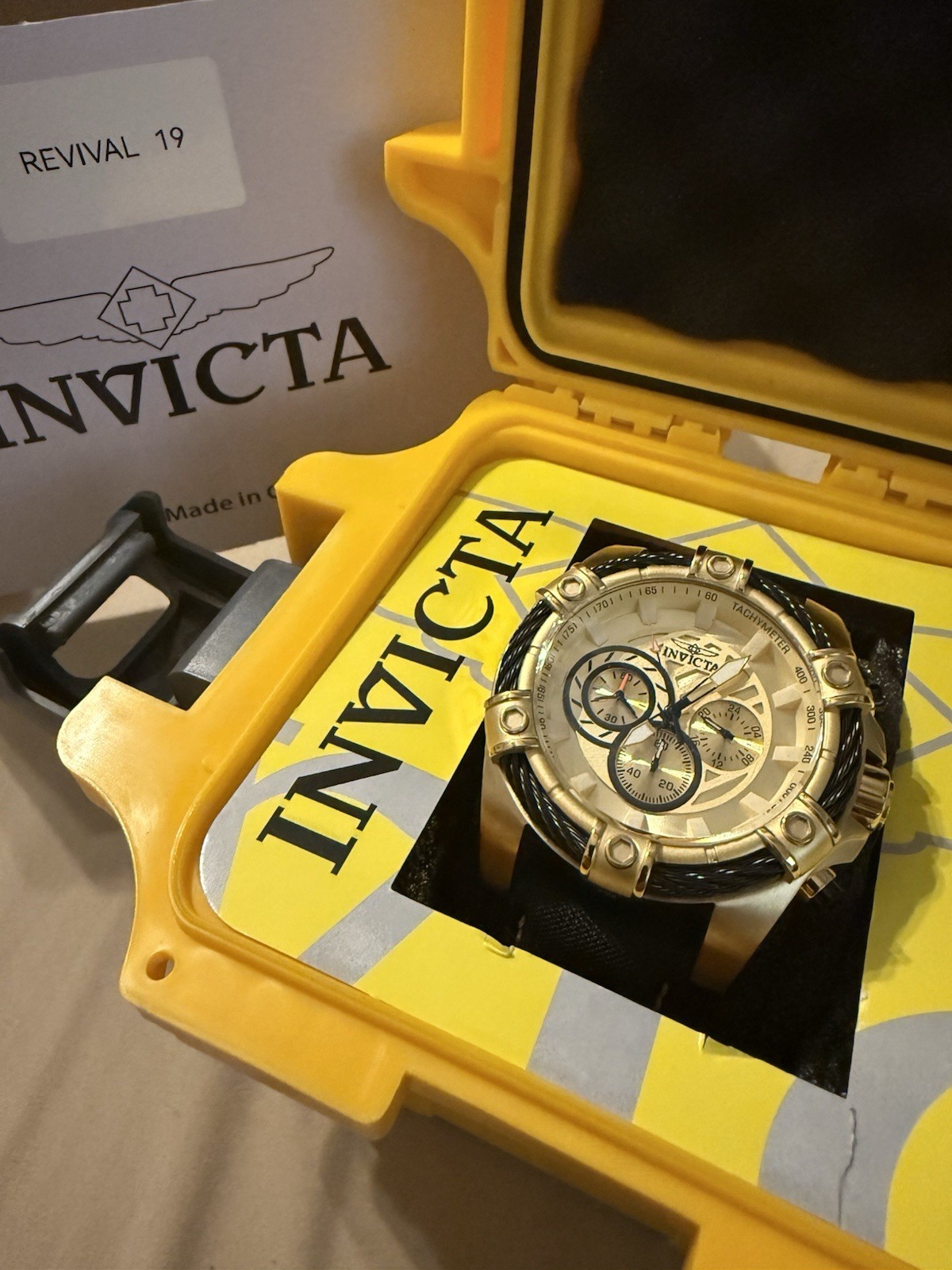 Invicta REVIIVAL Bolt Chronograph Gold Dial Men’s Watch 25515 1of 1 in hard case