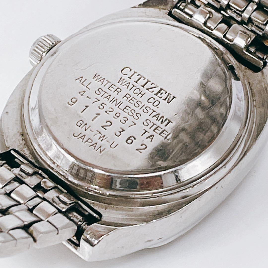 Citizen Quartz Day-Date Two-Tone Black Wristwatch Japan Working 071772