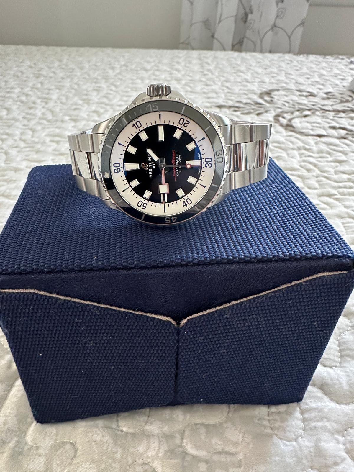 Breitling Superocean Automatic 42 A17375