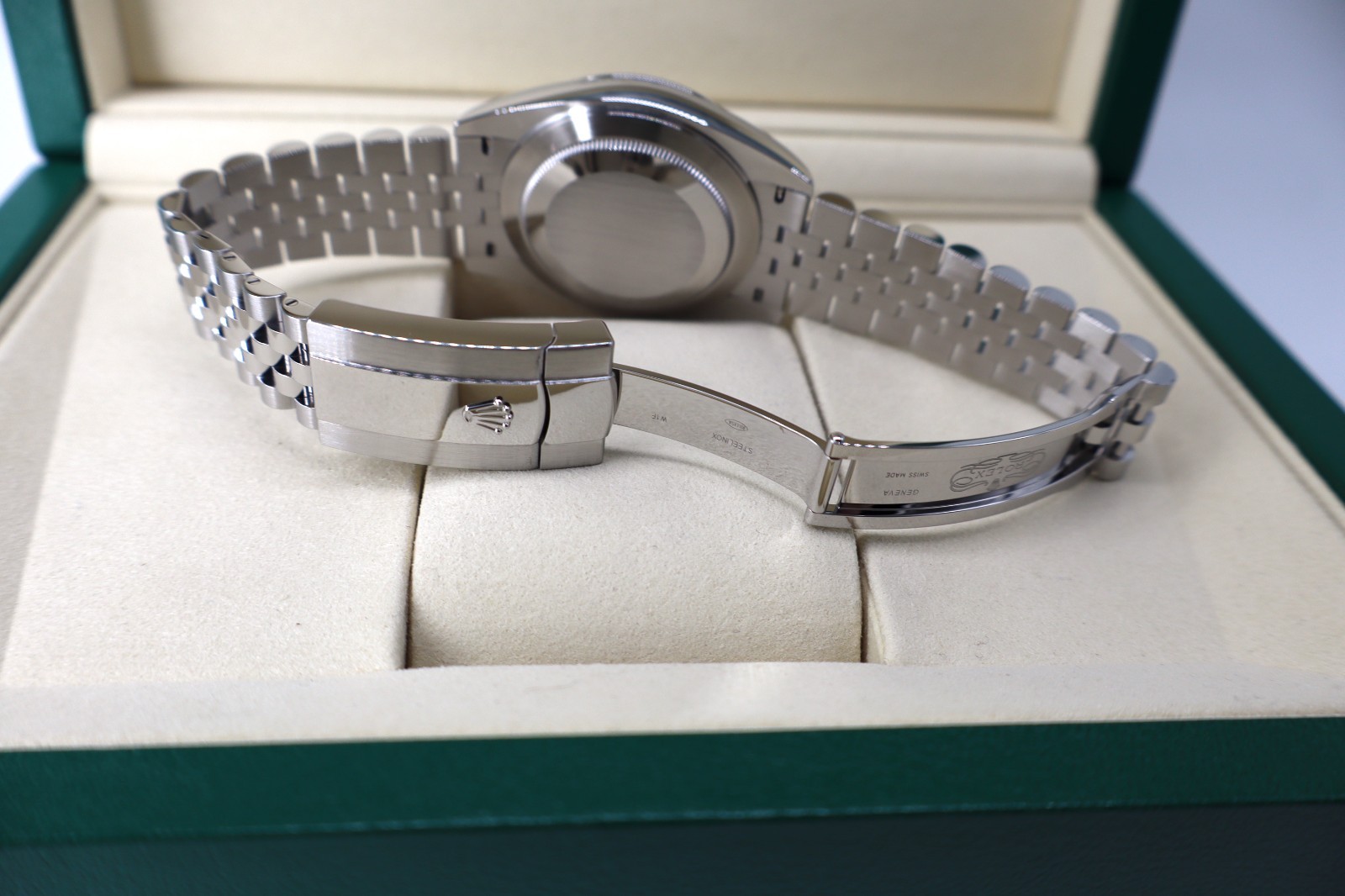 Rolex Datejust 41 NEW 2025 Slate Stainless Steel Smooth Bezel Jubilee