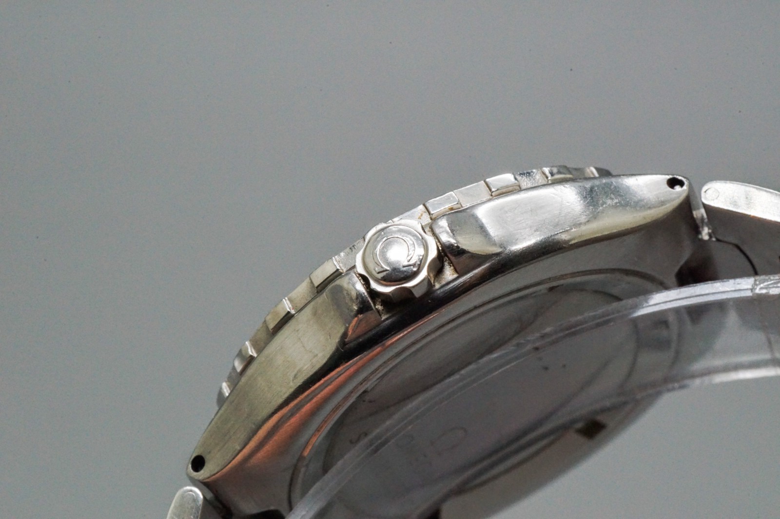 Vintage OMEGA Seamaster Professional 396.1042 Cal.1441 Quartz Men’s Watch 36mm