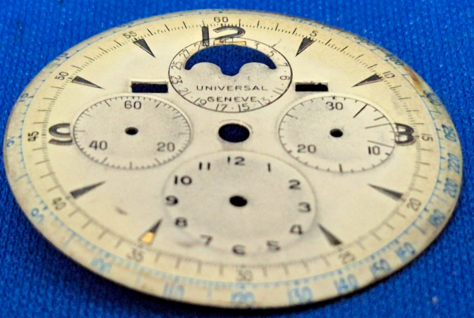 Universal Geneve Tri-compax Moon Phase Chronograph Dial 31.8mm Tri Compax Vintag