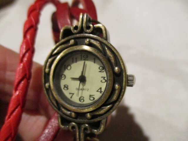 UNBRANDED Vintage Bracelet Watch w/Faux Red Leather Snap Closure Brass Owl 8.5″L