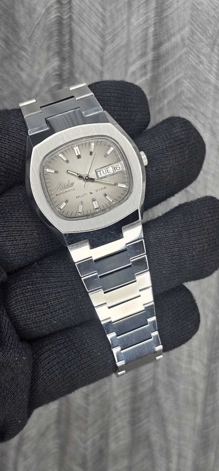 Mido Multistar NOS Automatic 25 Jewels Beauty Gray Dial Men’s Wristwatch Swiss.