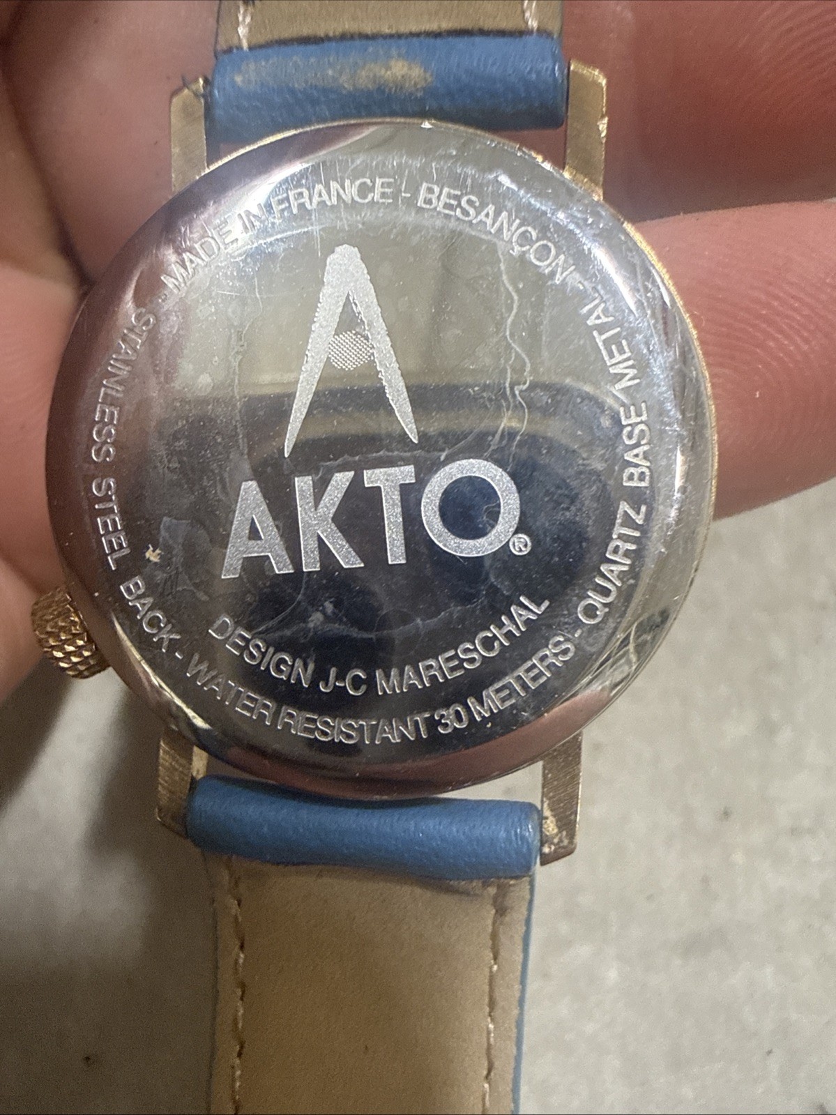 akto watch