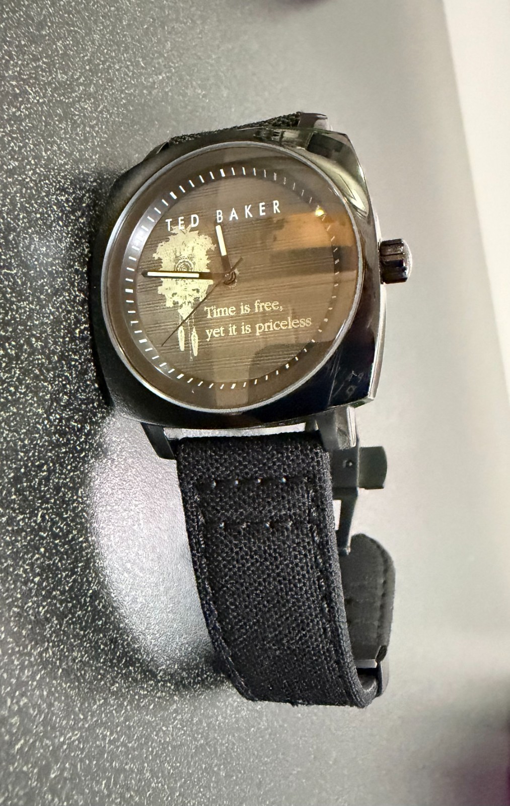 Ted Baker Men’s TE1062 Hologram Watch – Black Case, Black Band