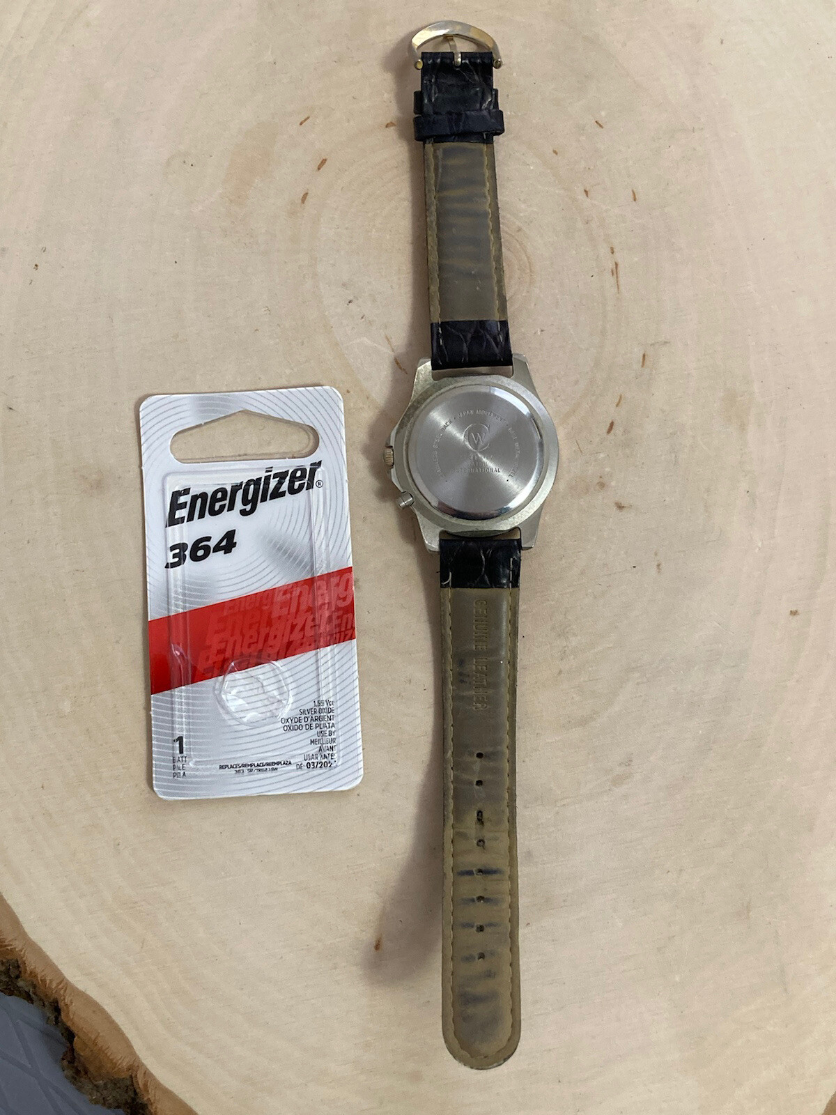 VTG Celebrity Glo-Quartz Backlit #6N30 Unadjusted Silver/Black Leather Watch