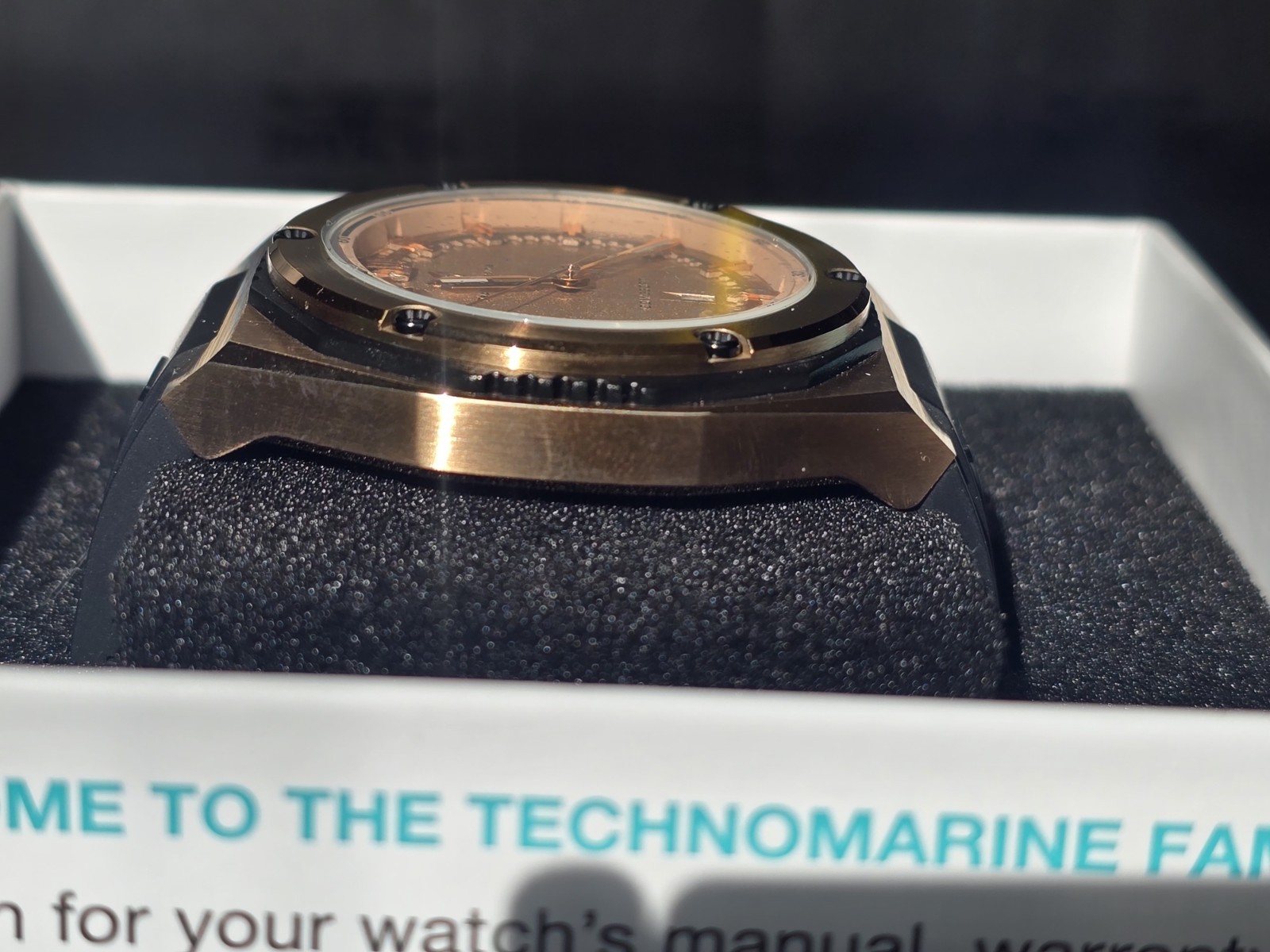 Technomarine Men’s Watch Coral Legacy Quartz Rose Gold Dial Strap Date TM-416065