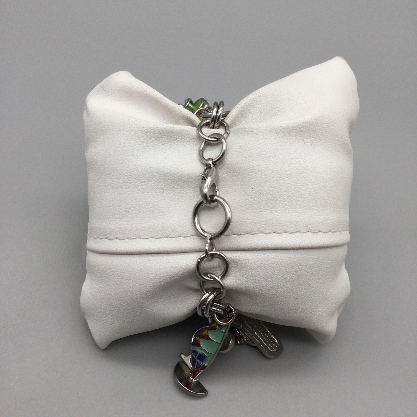 Bay Studio Charm Watch Womens 22mm Silver Tone Beach Charms New Battery 7.5″