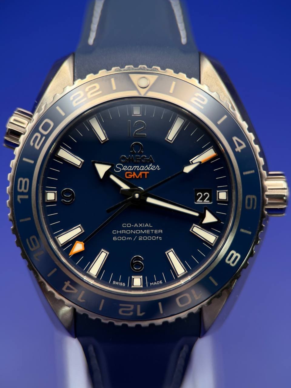 Omega Seamaster Planet Ocean 600M GMT Blue Dial Titanium (232.92.44.22.03.001)