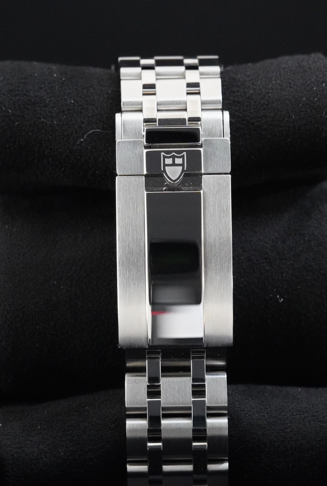 2026 Tudor Royal 40mm Blue Roman Numeral Dial Day-Date M2840D1A0-0002 Full Set