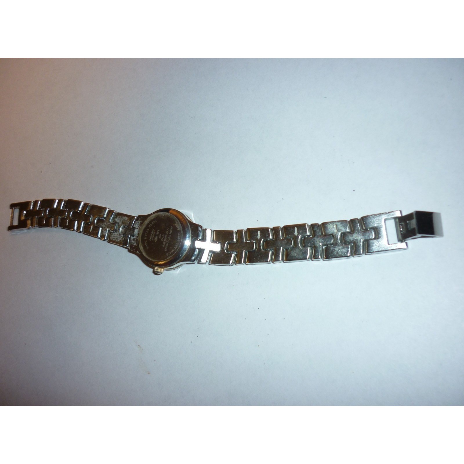 Embassy by Gruen Silver Tone Crystal Bezel Quartz Watch GEM1123 New Battery