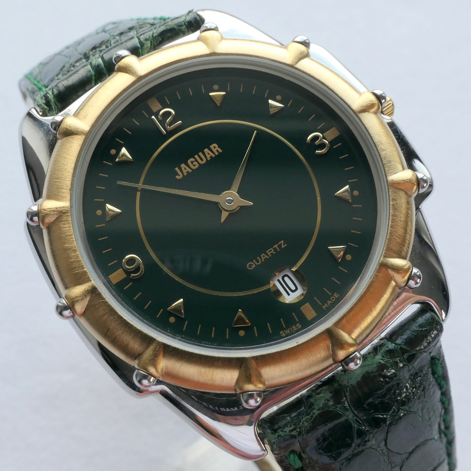 Jaguar Classic Coupe Car Accessory British Racing Green Swiss Made Luxury Watch