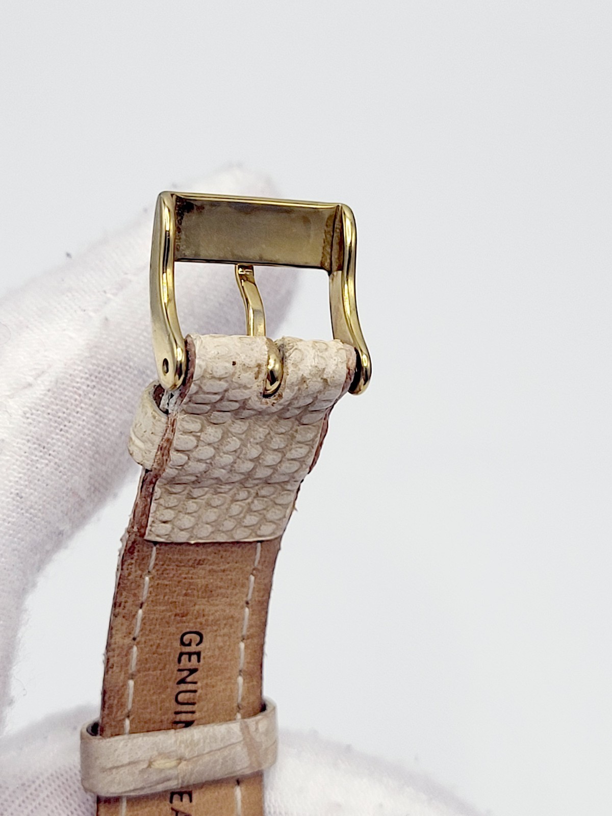 28mm Skagen MK348SGLT8B Mother of Pearl Dial Beige Leather Strap Women’s Watch