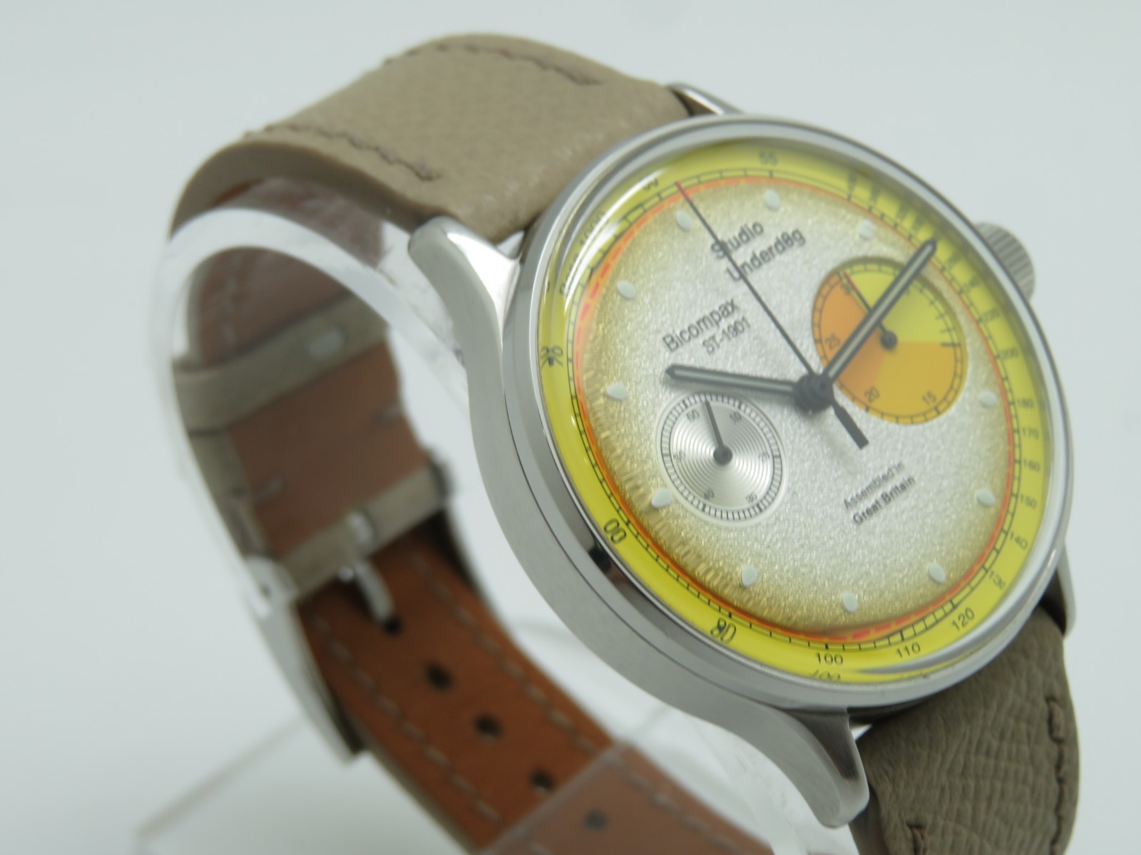 Wristcheck x Studio Underd0g Fried Egg 01FEBE LTD Men’s 39mm Wristwatch