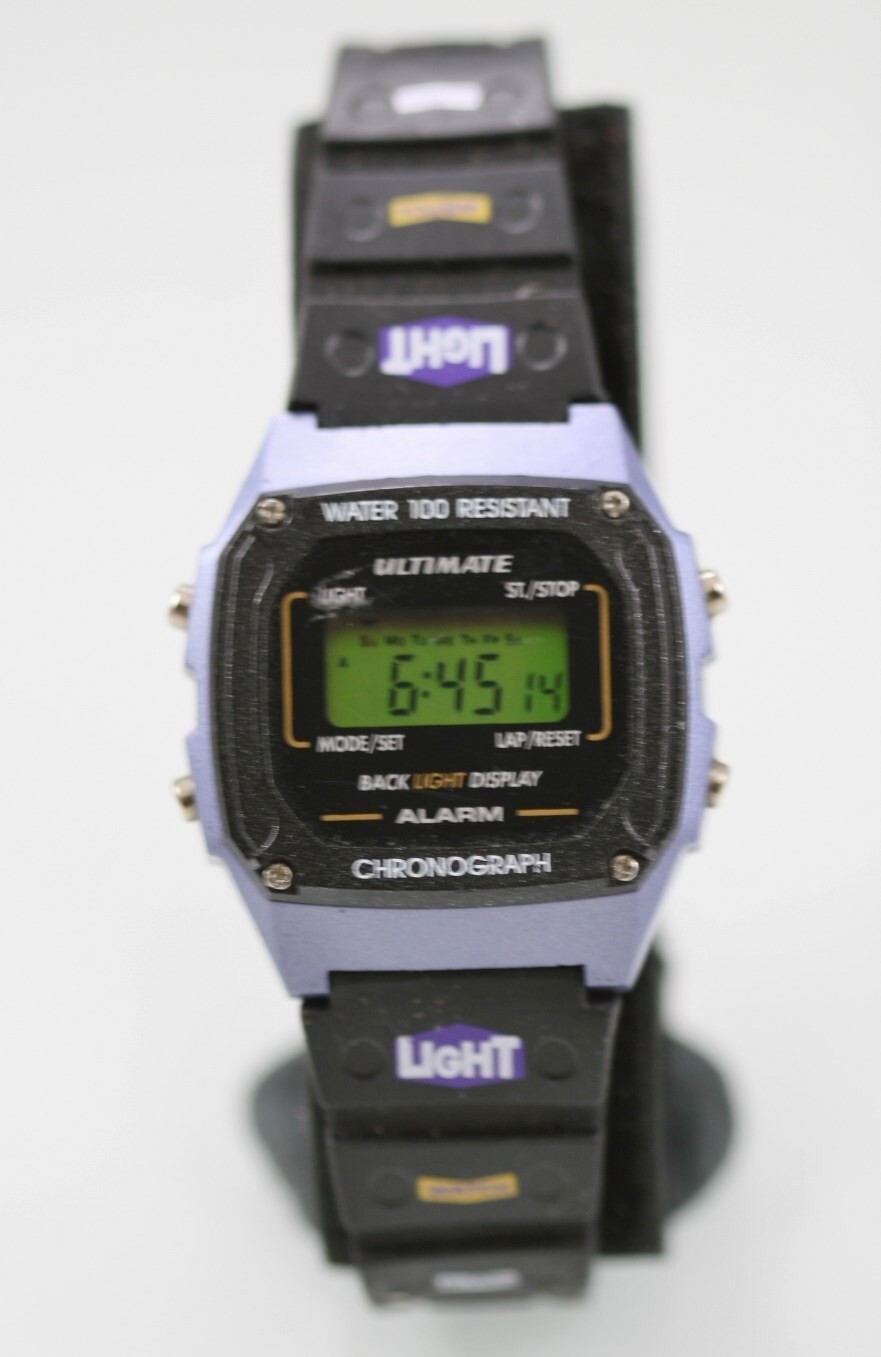 Ultimate Women Youth Watch Purple Black Plastic Alarm Date Chro Light 30m Quartz