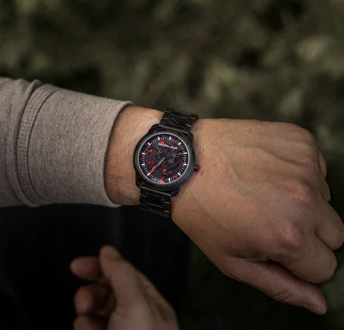 Original Grain Forest Fire Resin 40mm Black/Red!SHARP! MSRP $179!! ⚫️🔴