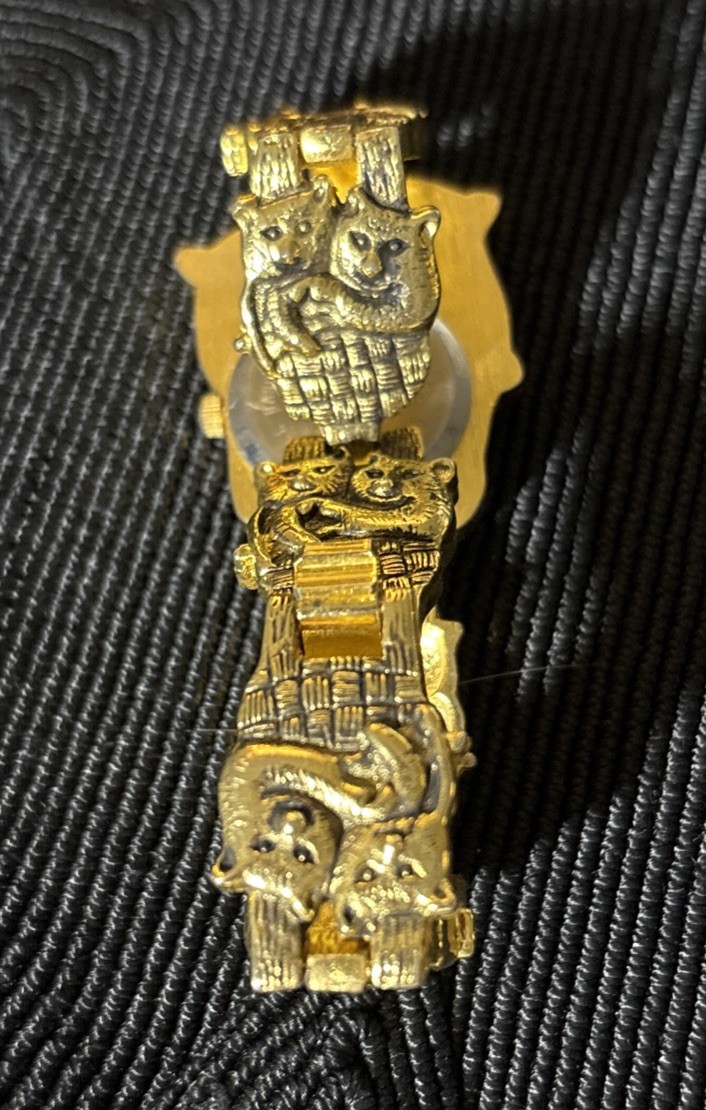 Vintage Collezio Gold Tone Watch Hinged Kitty Cats In Baskets 7.5″ Wrist