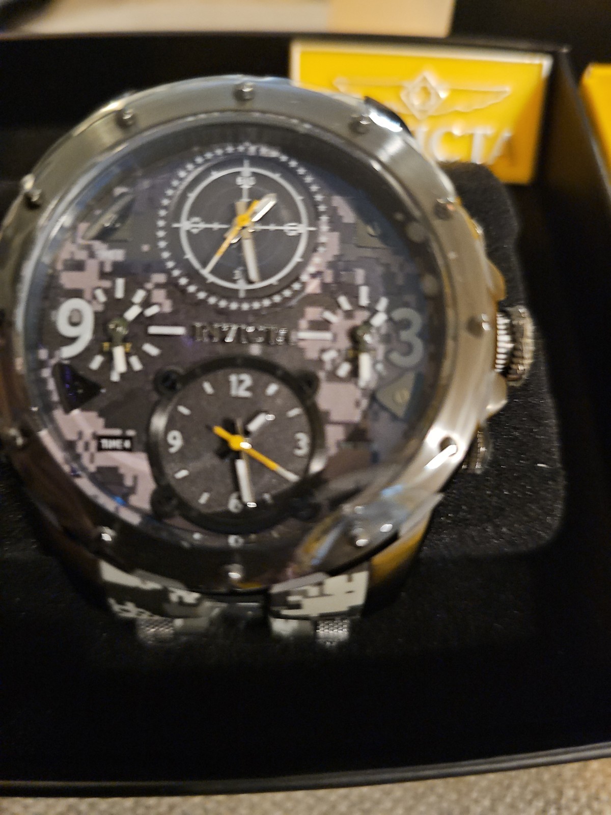 Invicta-Coalition Forces Army Camo (50mm) Multi-time zone,water res- 100m(10atm)