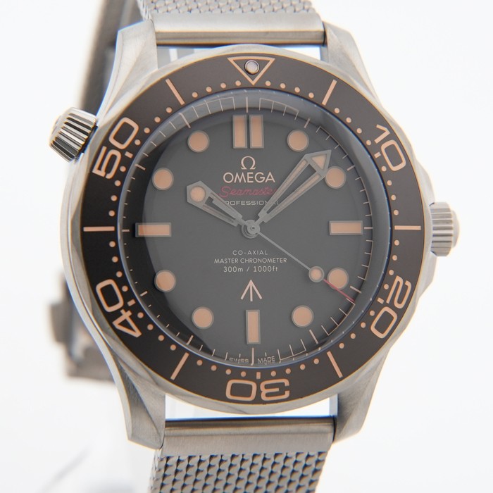 Omega Seamaster Diver 300M Master Chronometer 007 Ed. 210.92.42.20.01.001