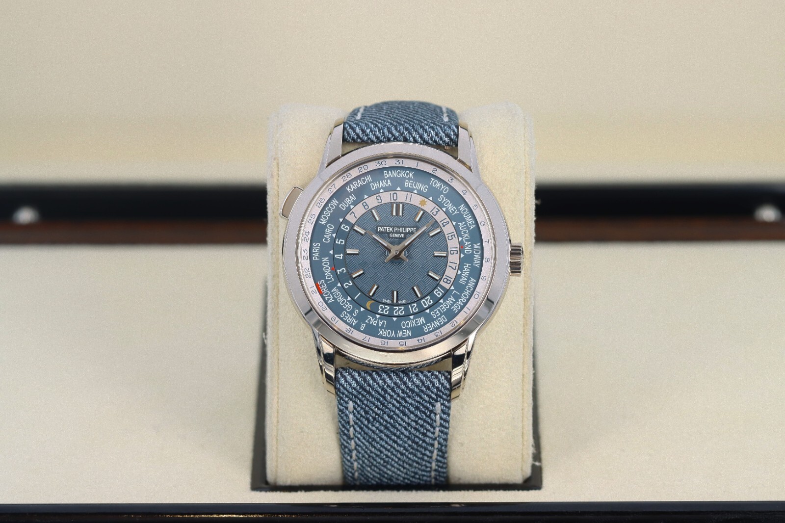 Patek Philippe Complications World Time 5330G-001, Blue/Grey Dial -White Gold