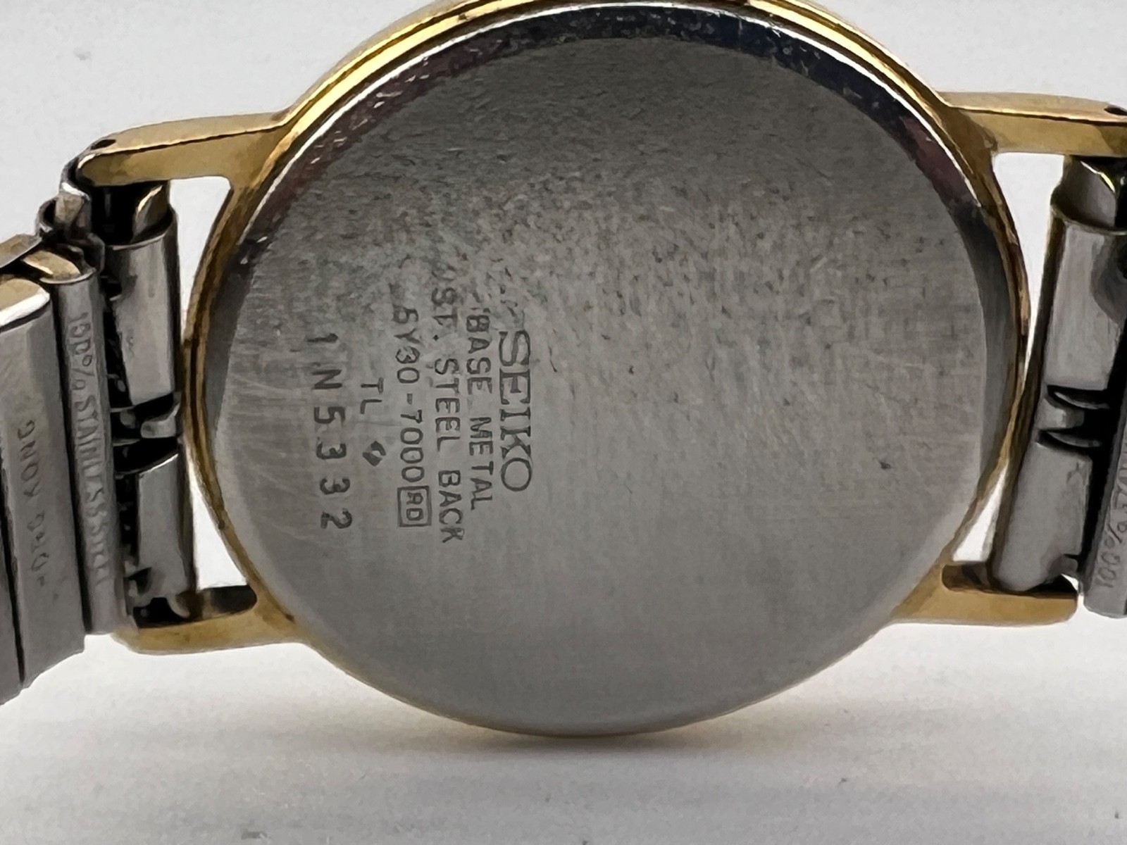Vintage SEIKO Quartz 5Y30-7000, Roman and Arabic Numeral 24hr Dial-Runs Strong