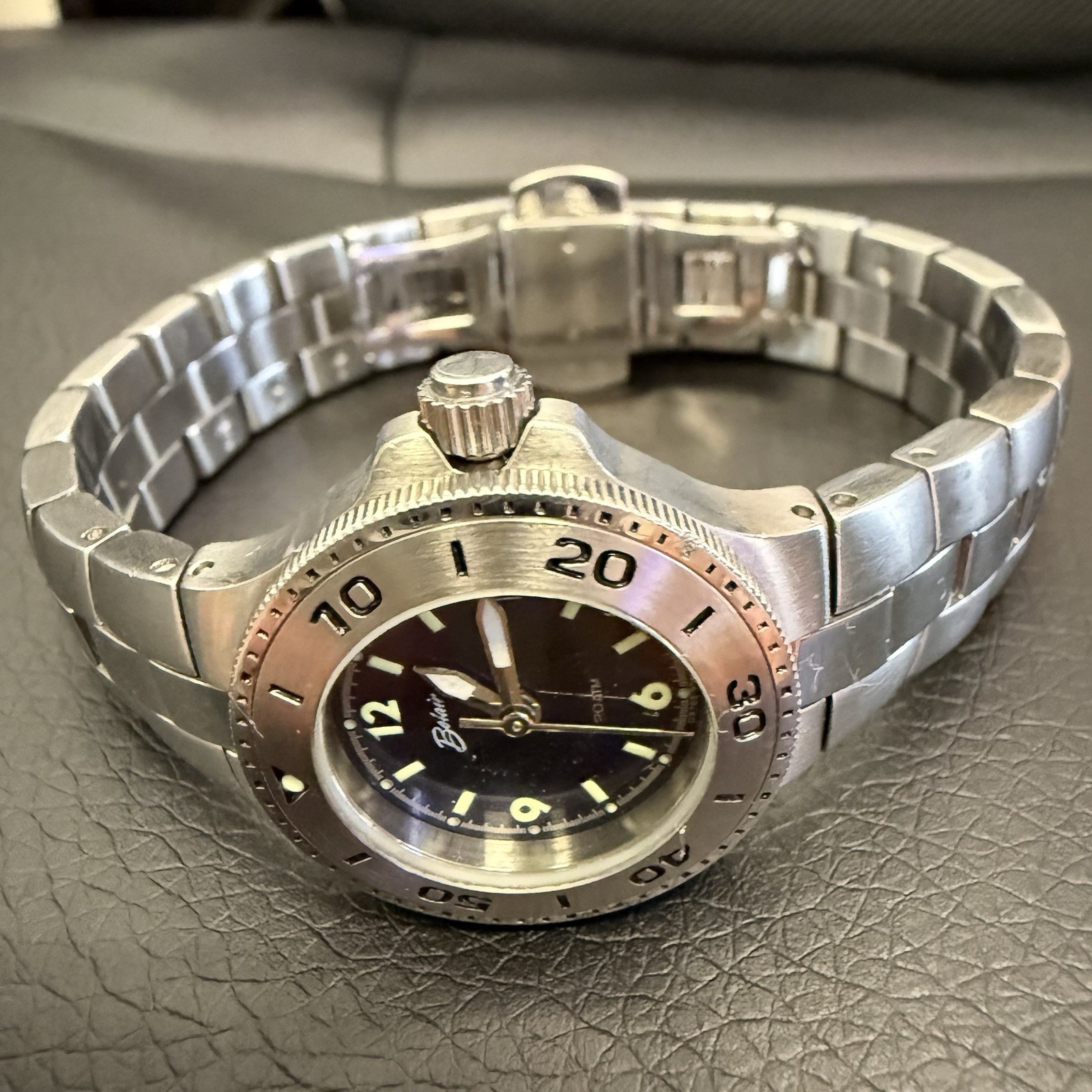 H84 Lady’s Stainless Steel Belair Sport Quartz Watch for Women
