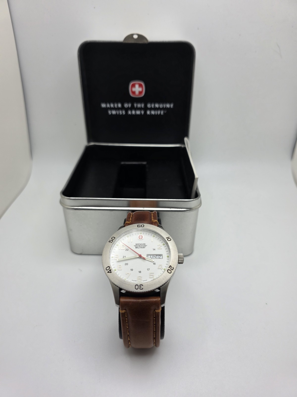 Wenger Swiss Military Day Date White Dial Quartz Watch New Battery Box 20mm