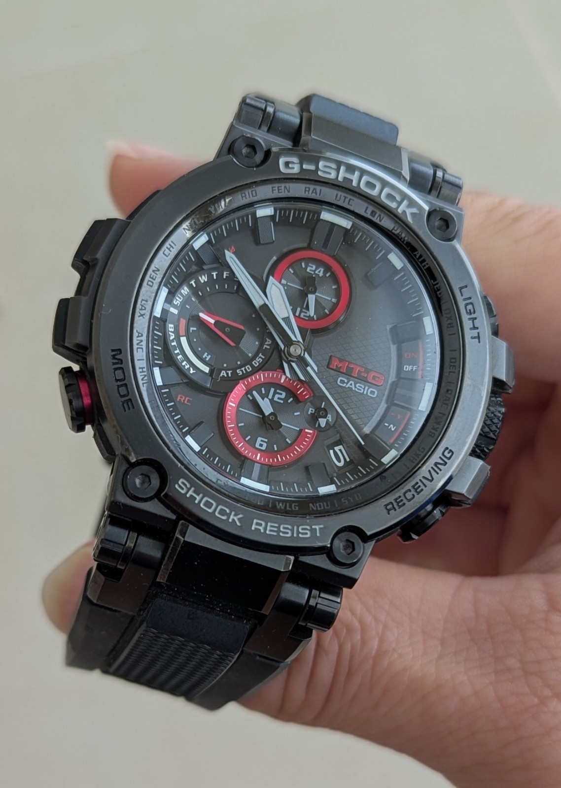 Casio G-Shock Resin Strap Black Dial Solar Sports 200M MTG-B1000B-1A Men’s Watch