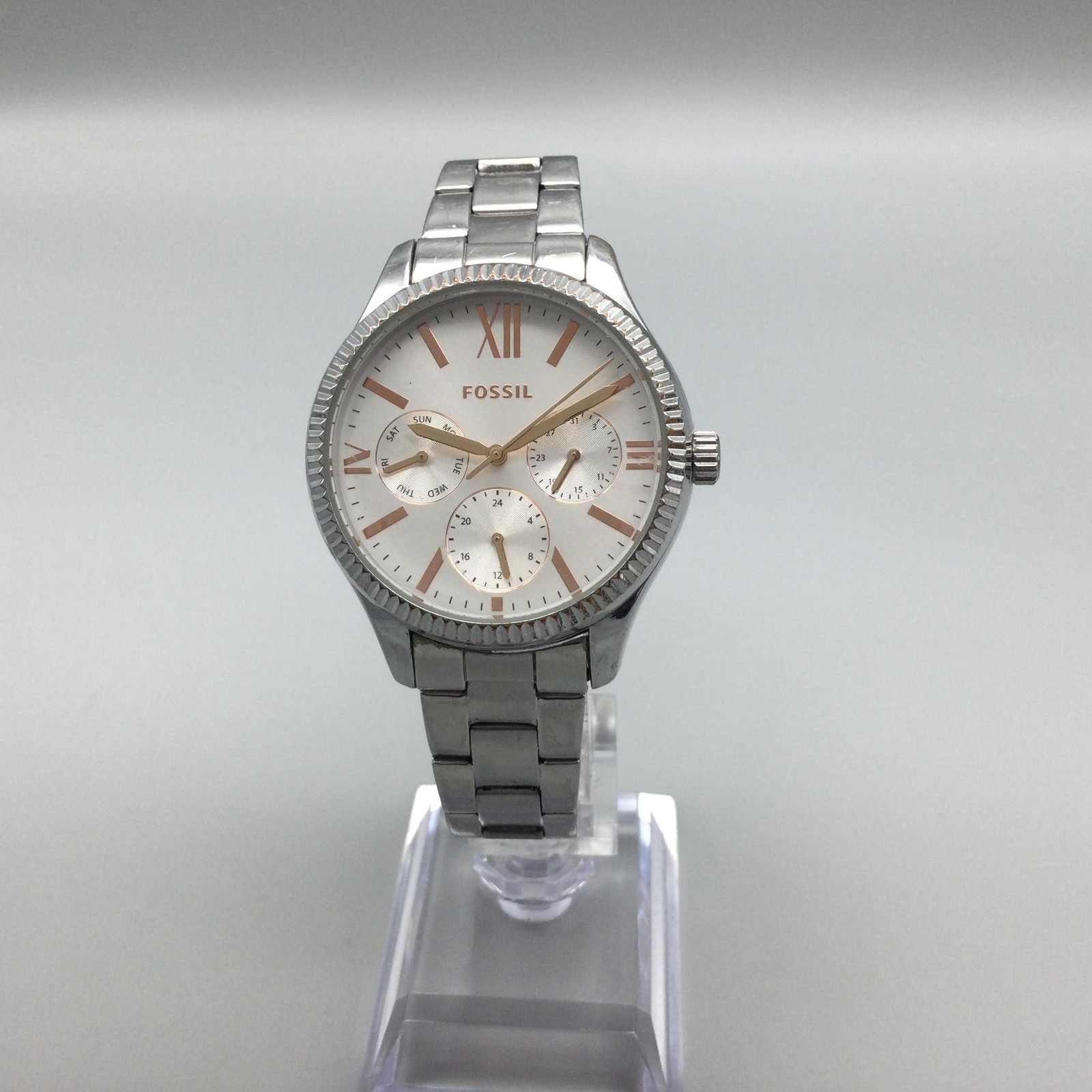 Fossil Rye BQ3590 Womens Watch 35mm Silver Tone Day Date New Battery 7″
