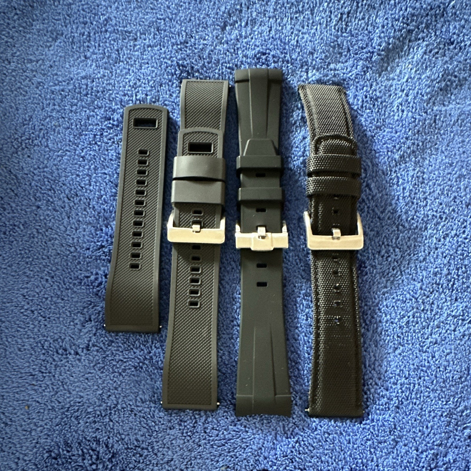 Hamilton Khaki Field Automatic 42mm Black Dial SS Bracelet 100m Box Papers