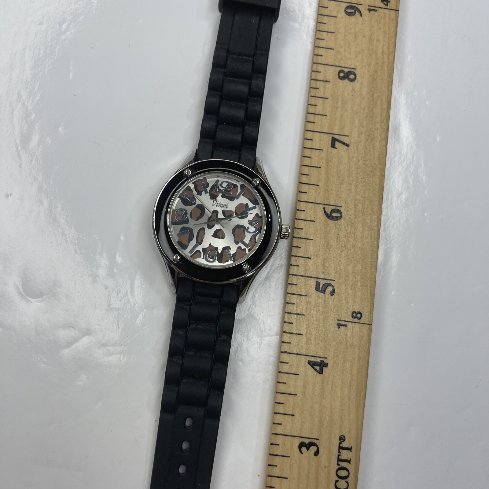 E Vivani S372CH Accutime Cheetah Silver Black Silicone Watch Stainless Untested