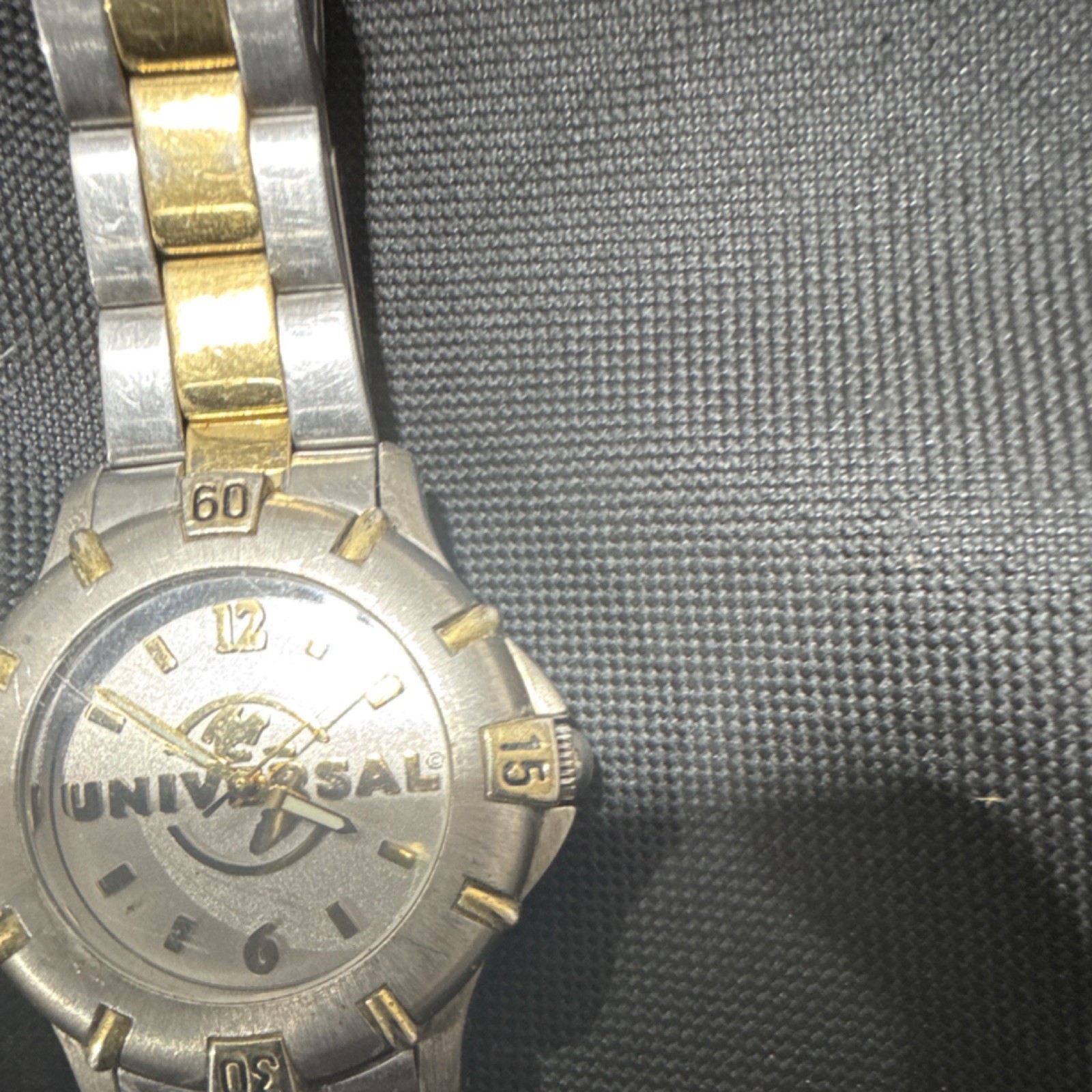 Universal Two-Tone Metal Bracelet Analog Wristwatch Silver Gold Fold-Over Clasp