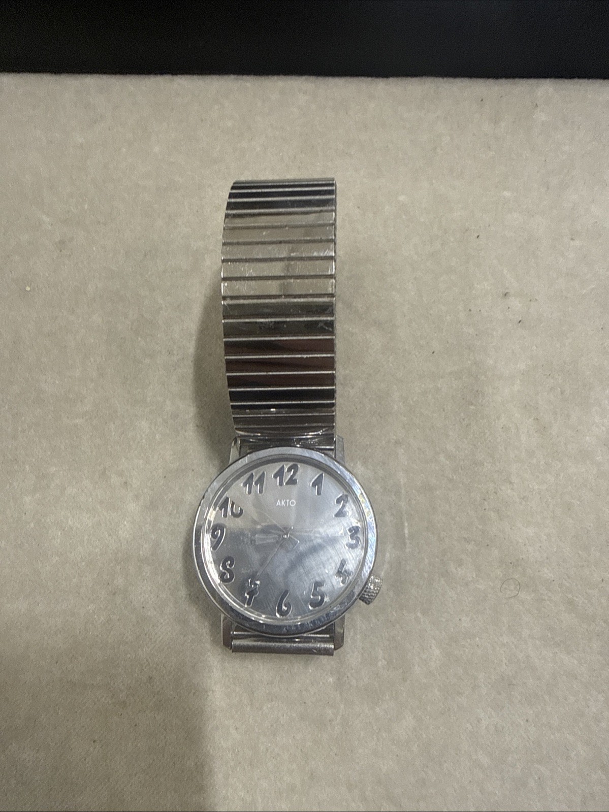 akto watch