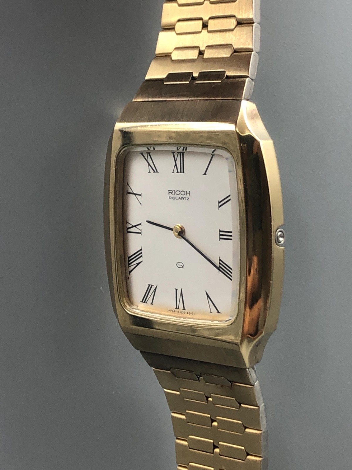VINTAGE 70s 80s NOS RICOH RIQUARTZ QUARTZ DRESS GOLD TONE WATCH W TAG STICKER