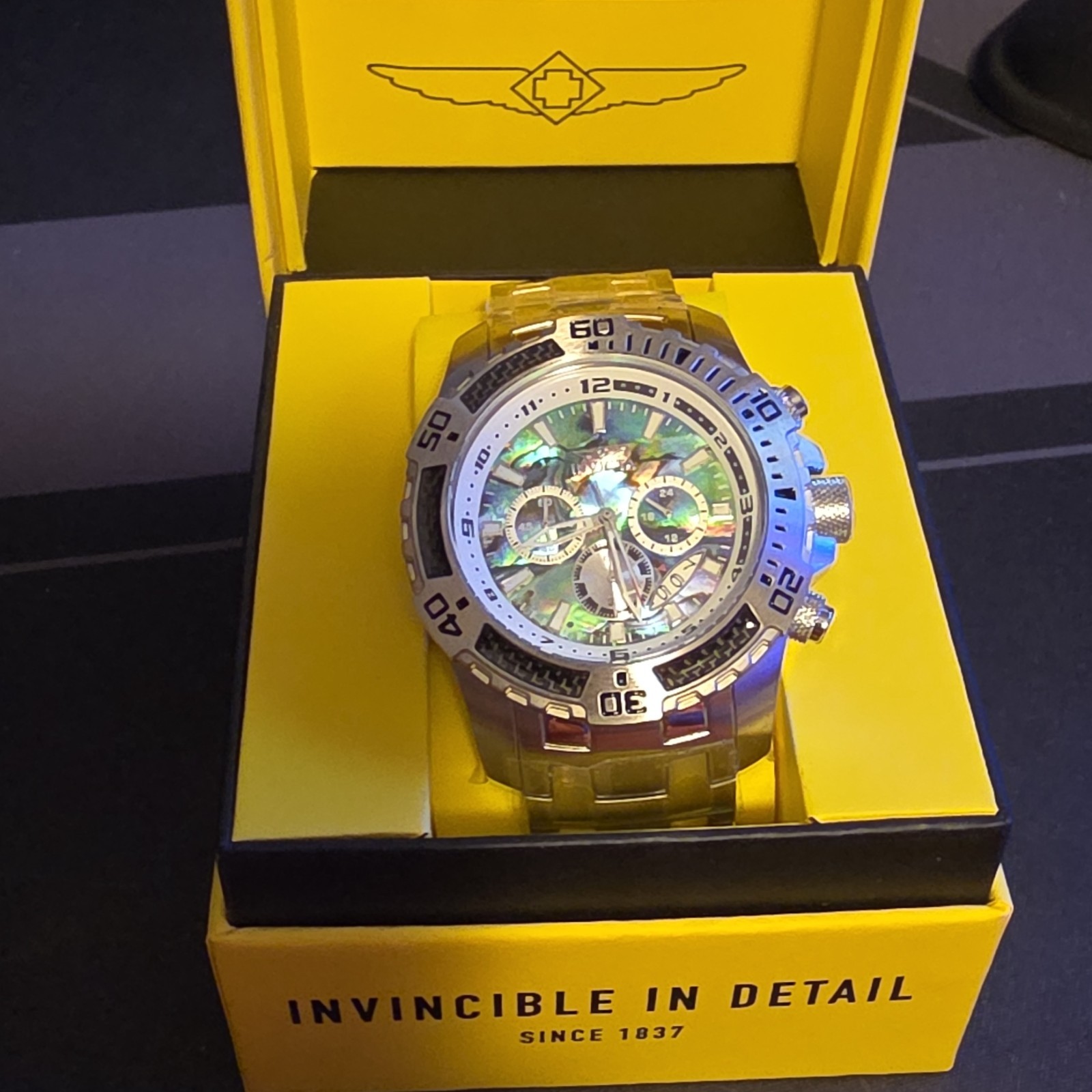 Invicta Pro Diver SCUBA Men’s Watch w/Abalone Dial 51mm