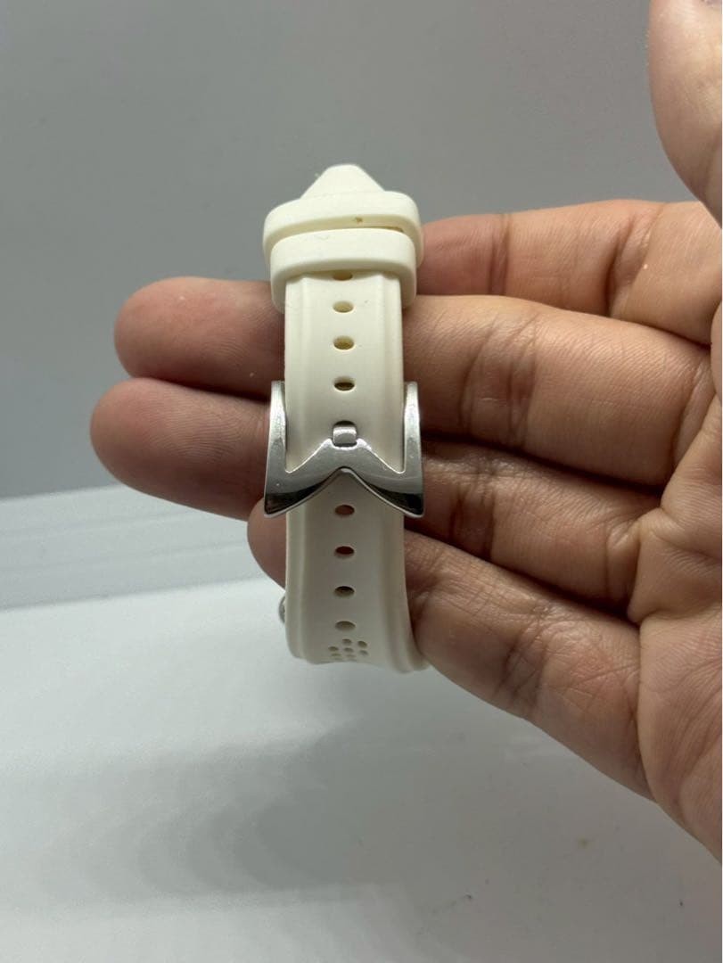 Gaga Milano Lady Sport 7020 Shell Dial Quartz Watch Used