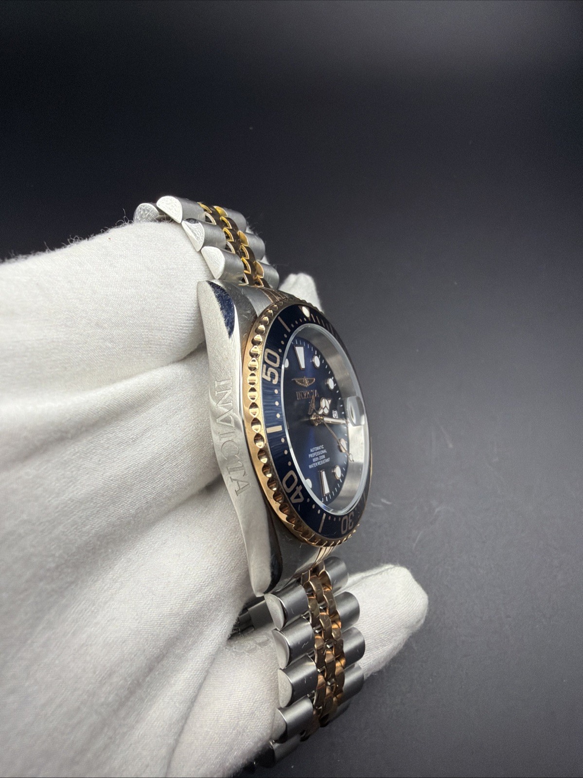 Invicta Men’s Watch Pro Diver Automatic Blue Dial Two Tone Bracelet 30098 Mint
