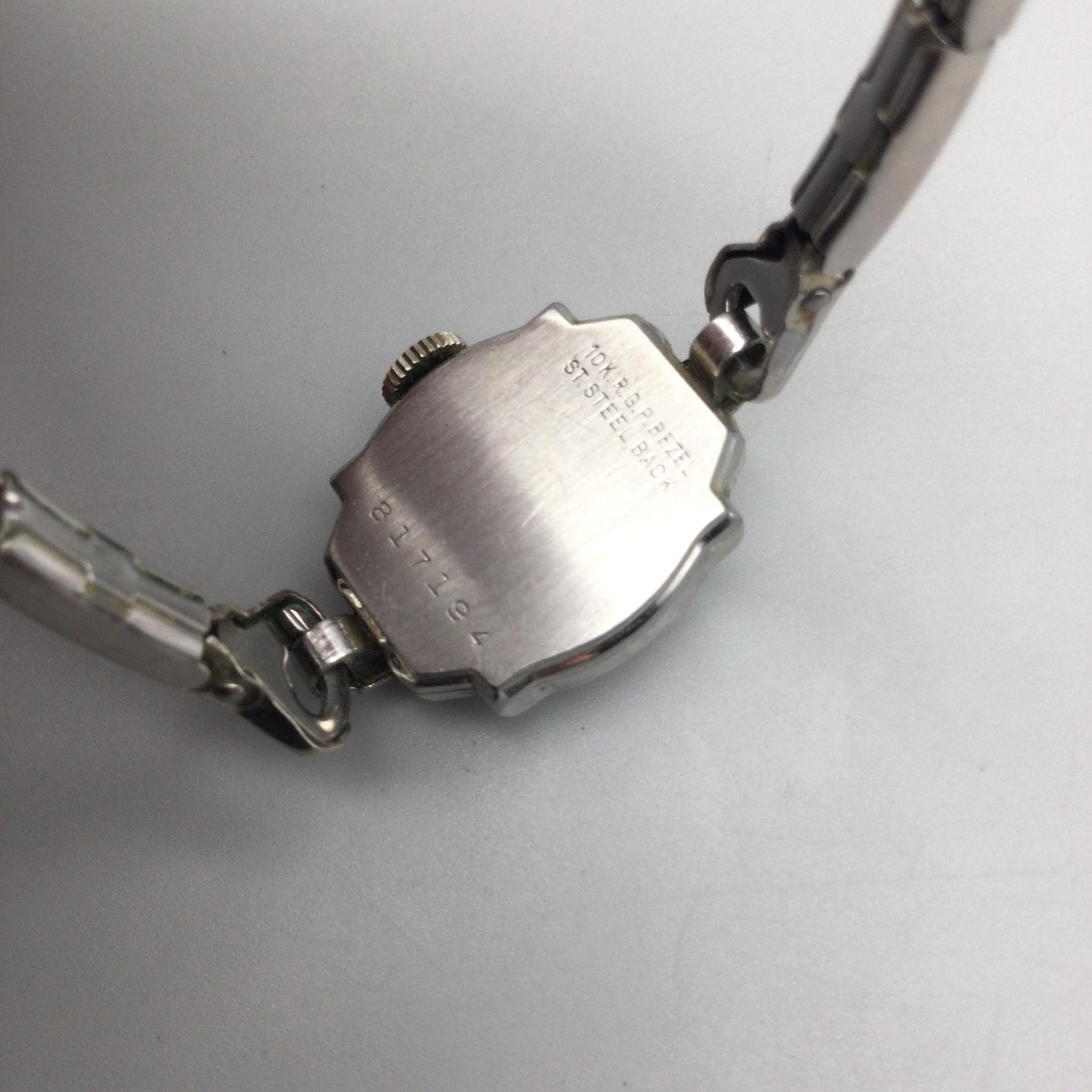 Vintage Benrus Womens Watch 14mm Manual Wind White 10KRB Stretch Band