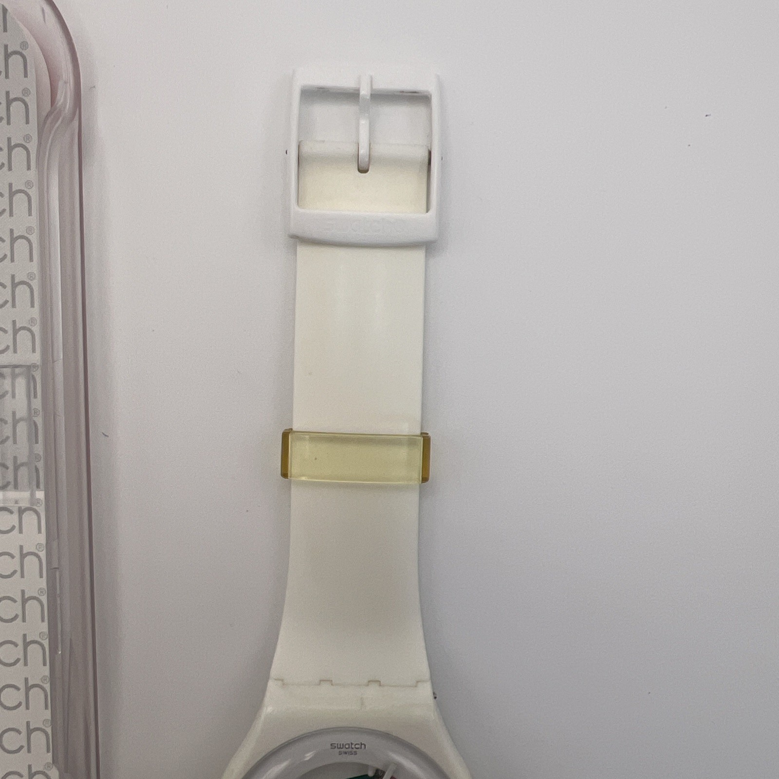 Swatch WHITE LACQUERED Skeleton SUOW100 2012 42mm Watch w/Case Papers Receipt